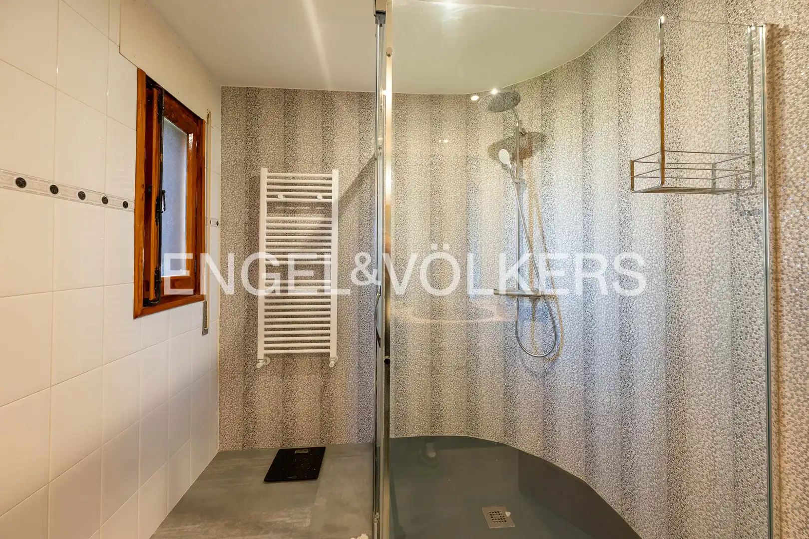 Bathroom of Houses for sale in Tres Cantos  with Heating, Private garden and Terrace