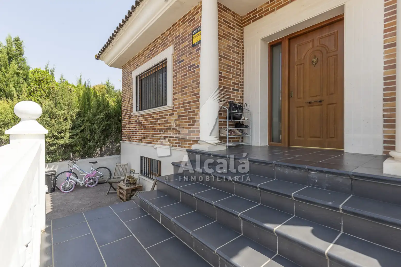 Vista exterior de Casa o xalet en venda en Santa Olalla amb Aire condicionat, Calefacció i Piscina