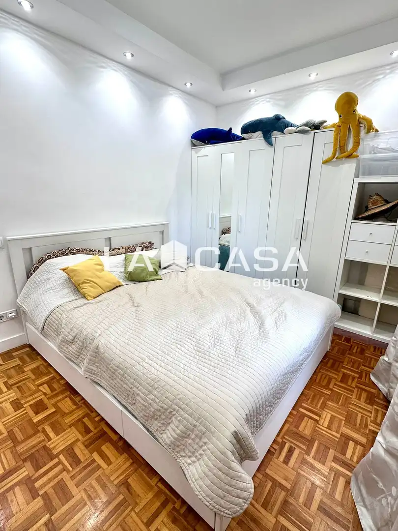 Flat for sale in  Barcelona Capital  with Balcony