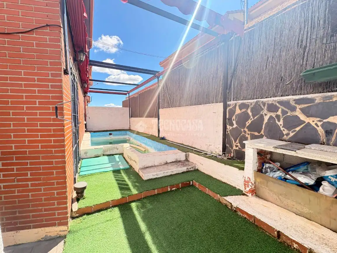 Terraza de Casa adosada en venta en Loeches