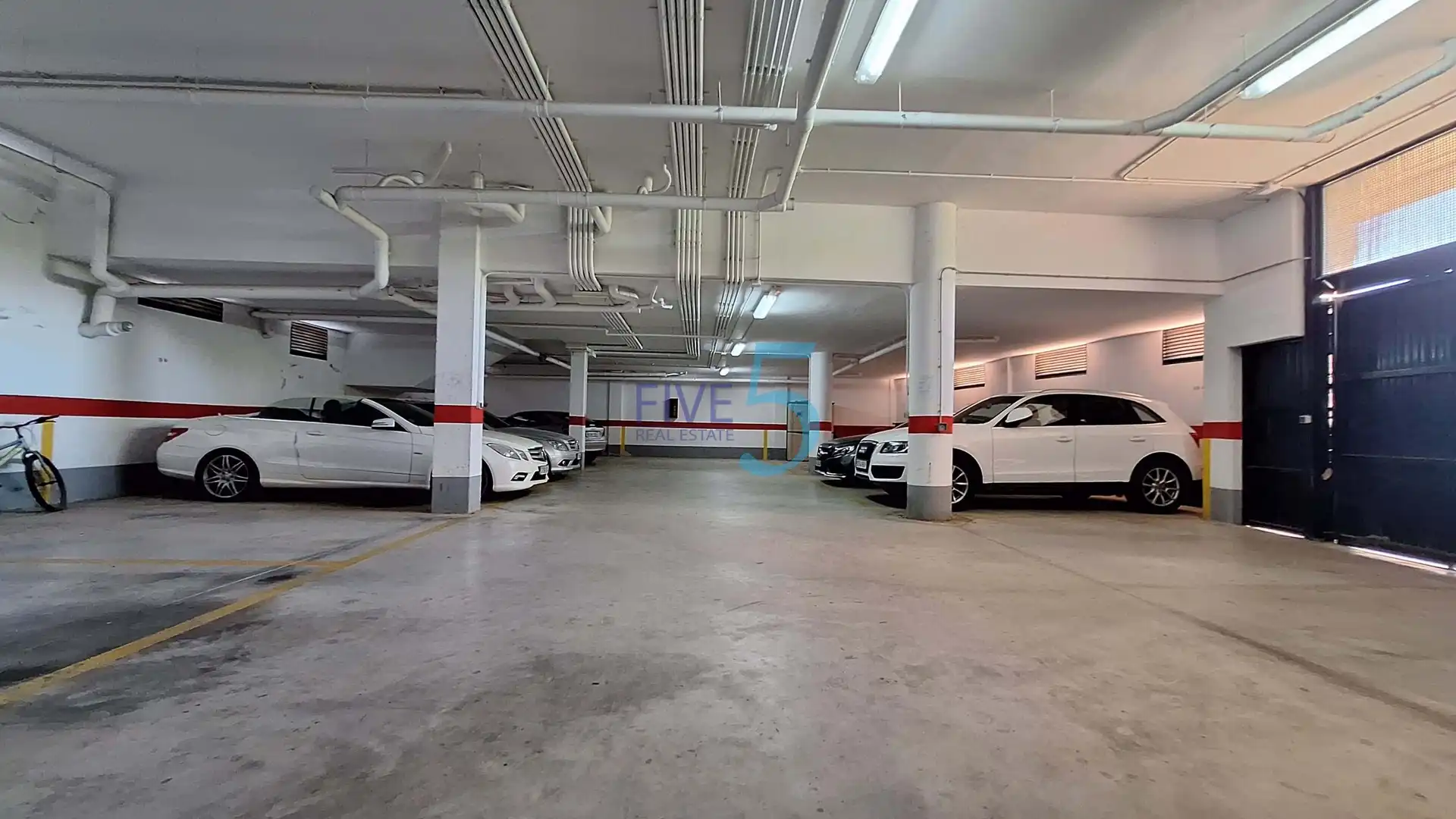 Parking de Piso en venta en Orihuela con Terraza y Balcón