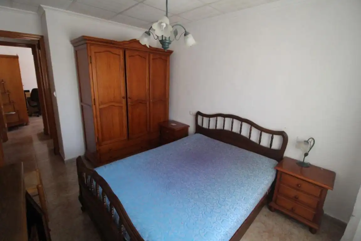 Habitación de Casa adosada en venta en Torrevieja con Aire acondicionado, Jardín privado y Terraza