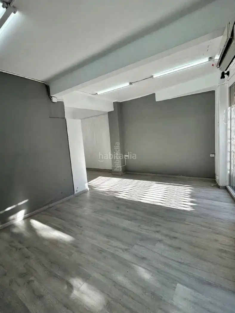 Local comercial de lloguer a Carrer de Francesc Macià 53, imagen 2