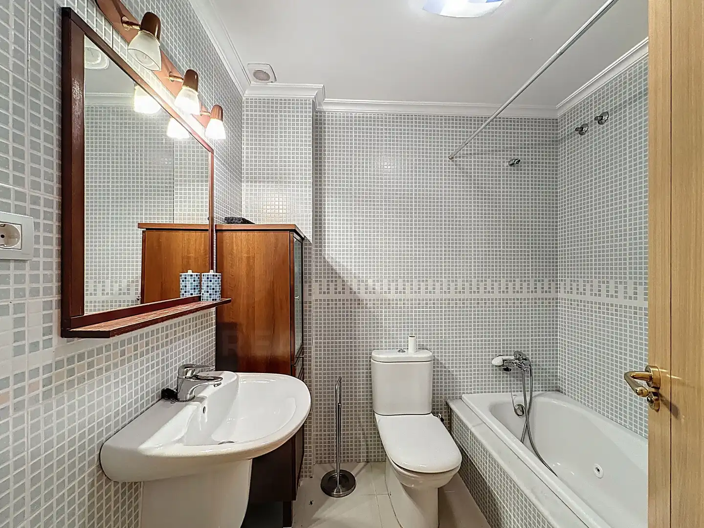 Baño de Piso en venta en Sanxenxo con Aire acondicionado, Calefacción y Terraza