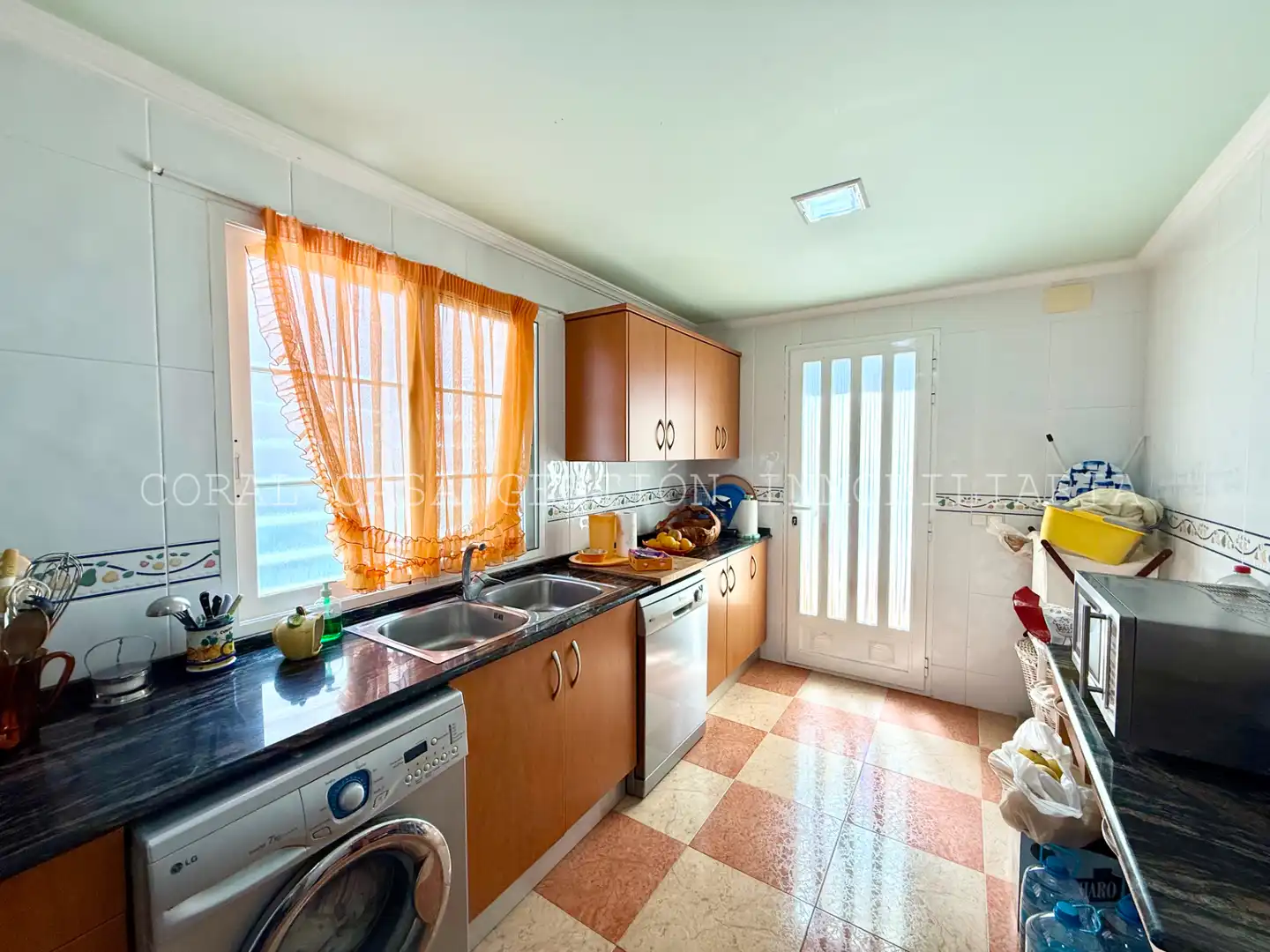 Kitchen of Houses for rent in Almenara  with Air Conditioner, Terrace and Furnished