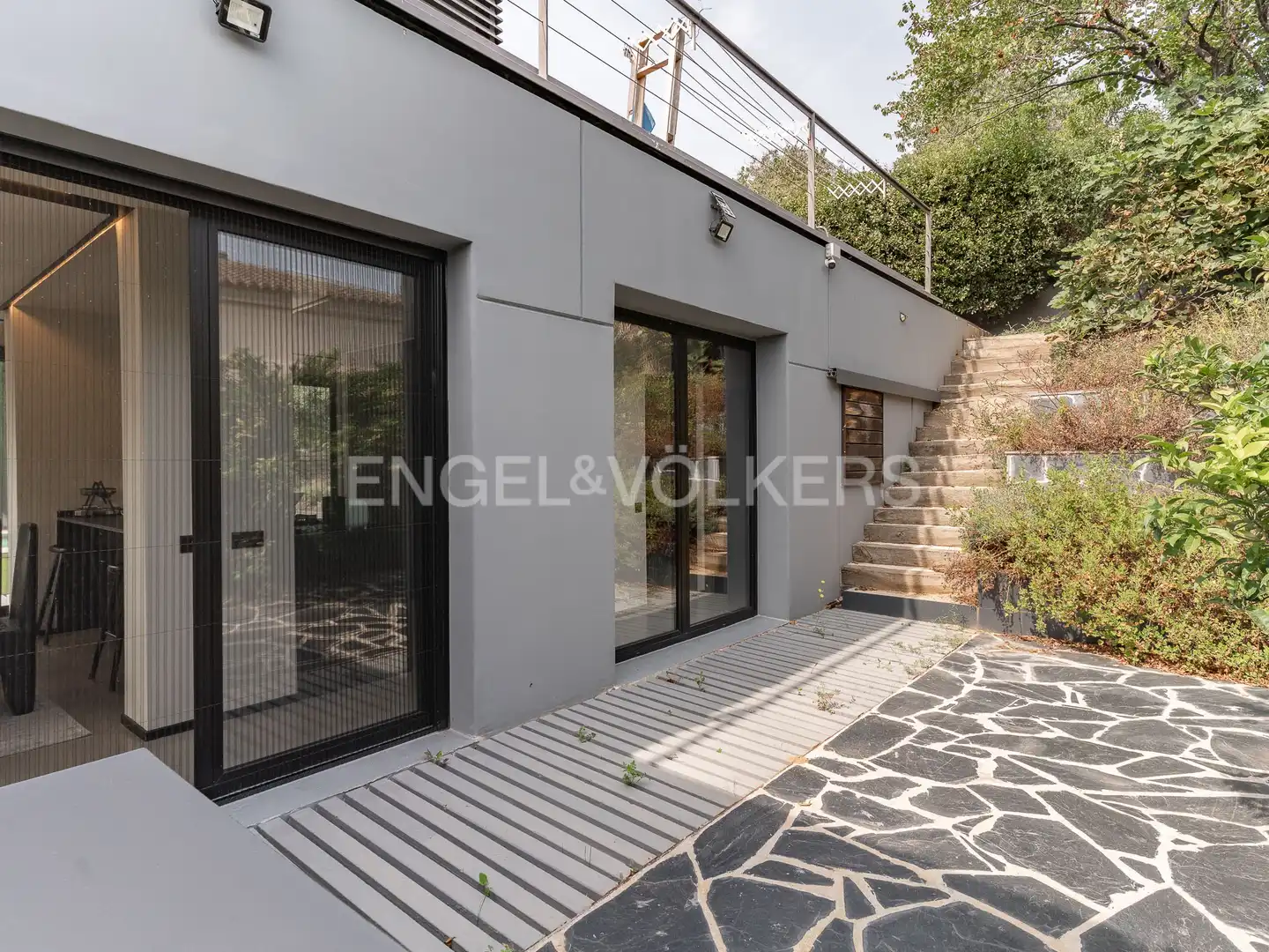 Vista exterior de Casa o chalet en venta en Premià de Dalt con Aire acondicionado, Calefacción y Jardín privado