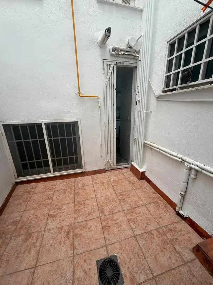 Wohnung zum Verkauf in Mislata mit Klimaanlage, Heizung und Terrasse