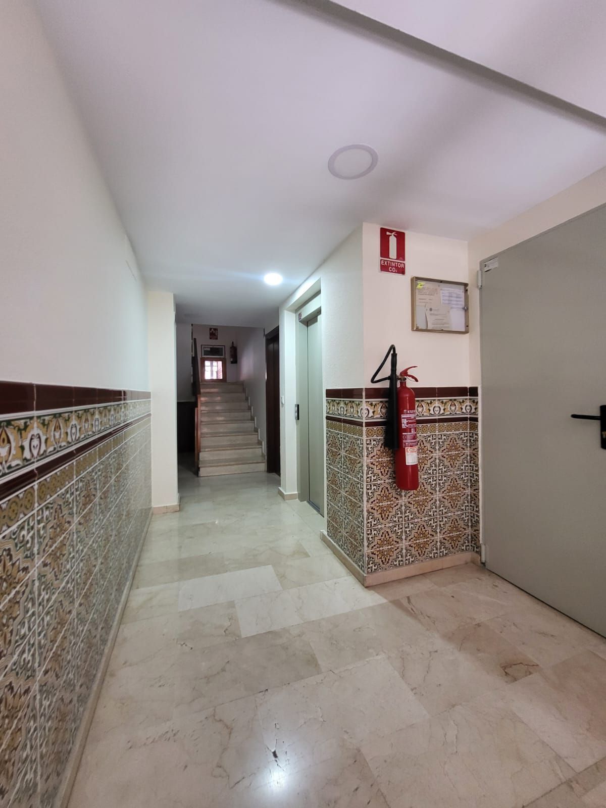 Apartment for sale in  Zaragoza Capital  with Air Conditioner and Heating