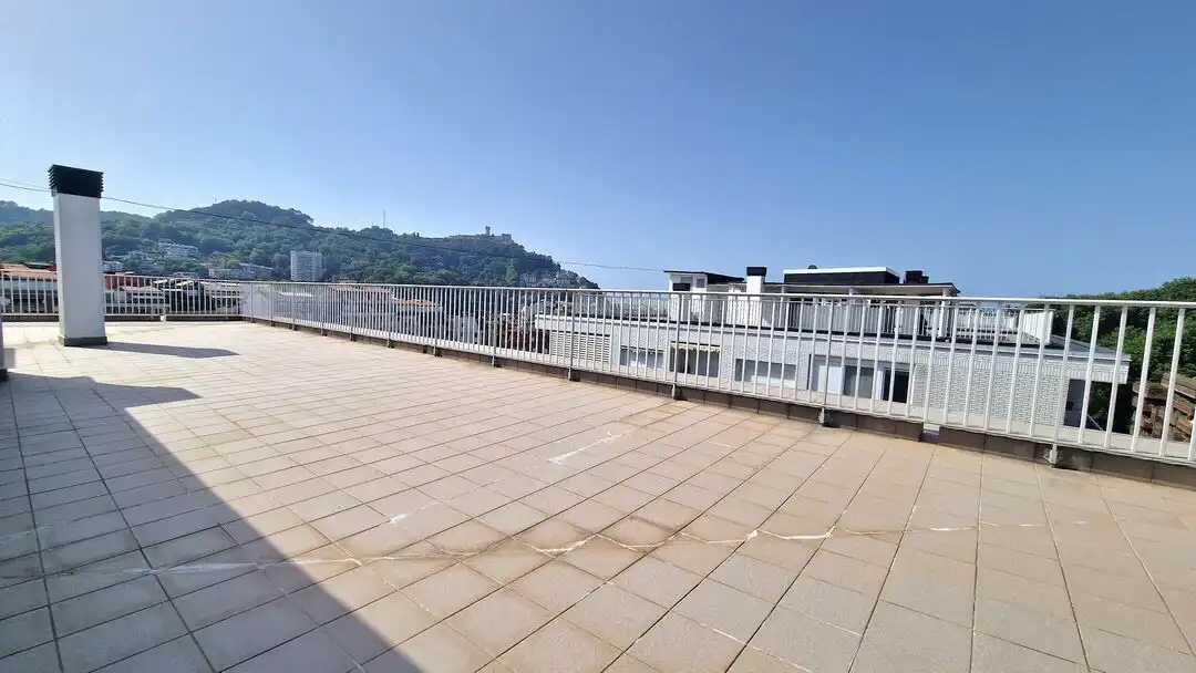 Terrace of Flat for sale in Donostia - San Sebastián   with Heating, Terrace and Storage room