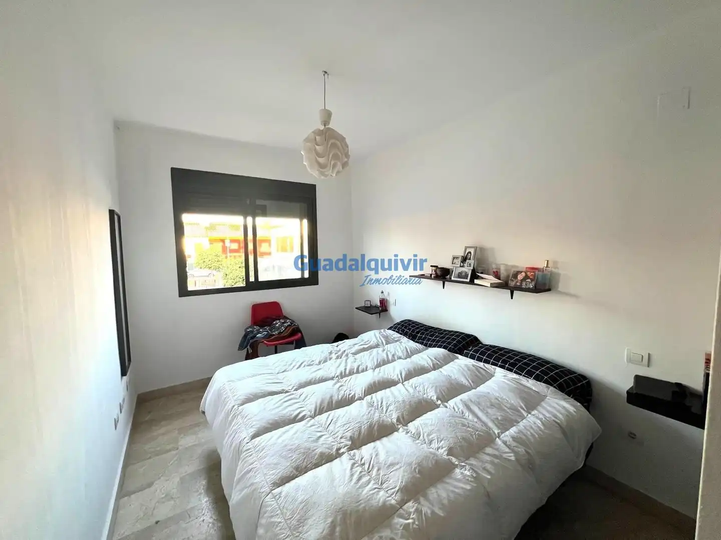 Dormitori de Casa adosada en venda en Alcalá de Guadaira amb Jardí privat, Terrassa i Traster