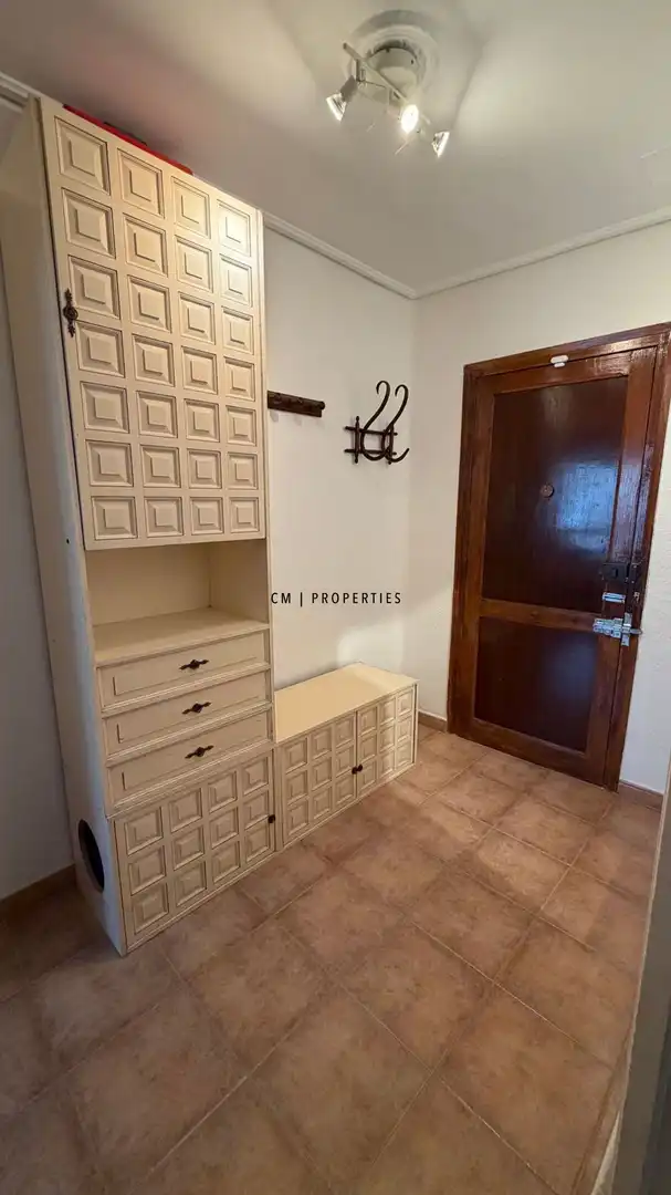 Flat for rent in Valencia  with Air Conditioner, Heating and Furnished