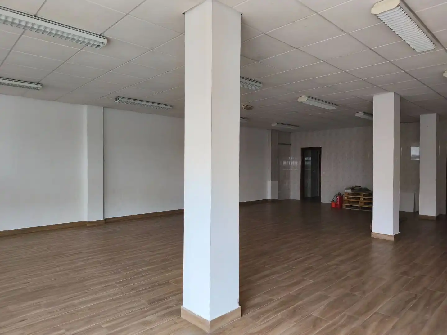 Geschaftsraum zum Verkauf in Viana de Cega
