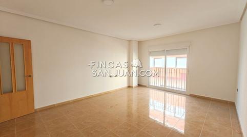 Foto 3 de Piso en venta en Orihuela ciudad, Alicante