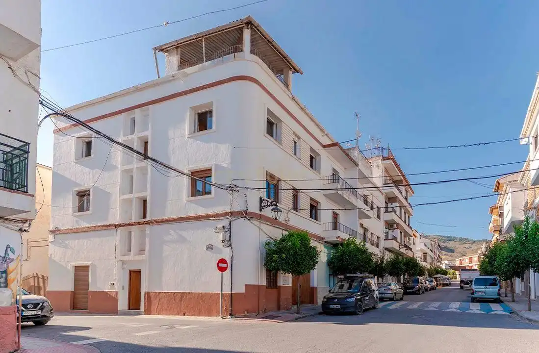 Vista exterior de Pis en venda en Cádiar amb Balcó