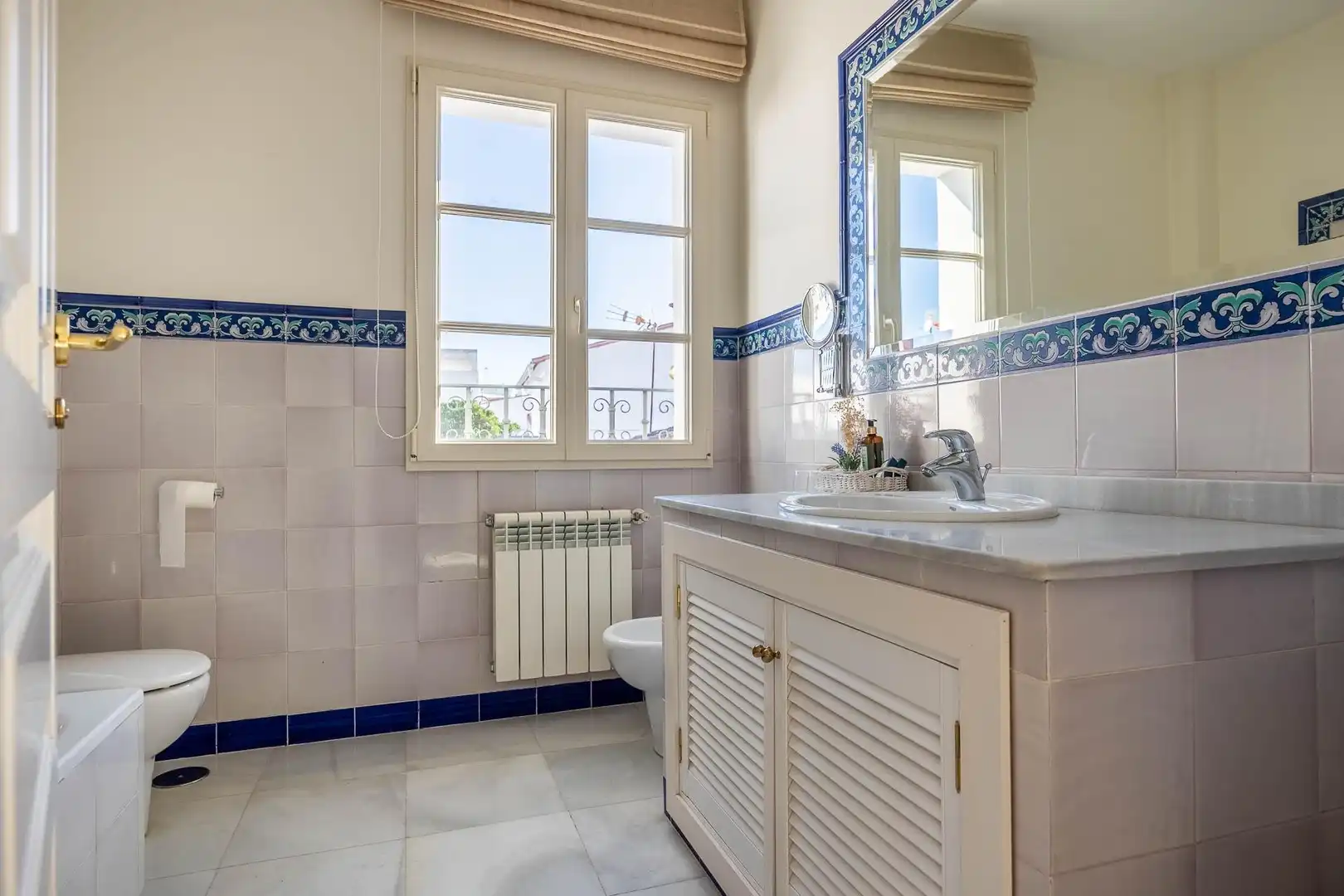 Baño de Casa o chalet de alquiler en Aracena con Aire acondicionado, Jardín privado y Terraza