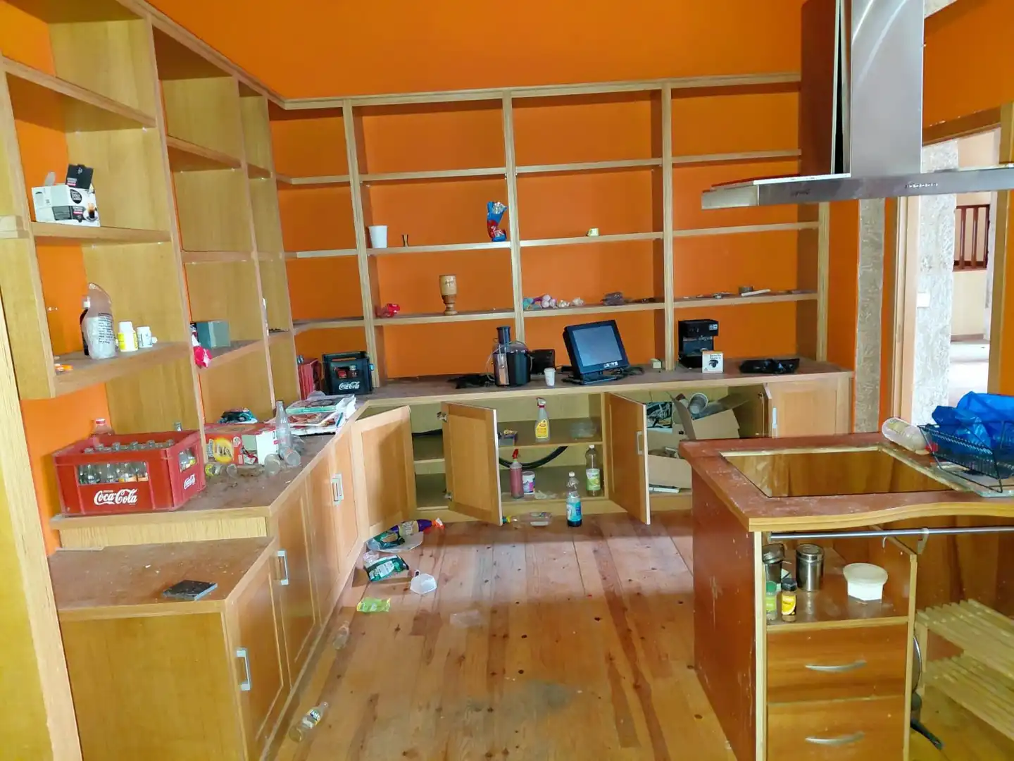Cuina de Casa o xalet en venda en Arteixo amb Jardí privat