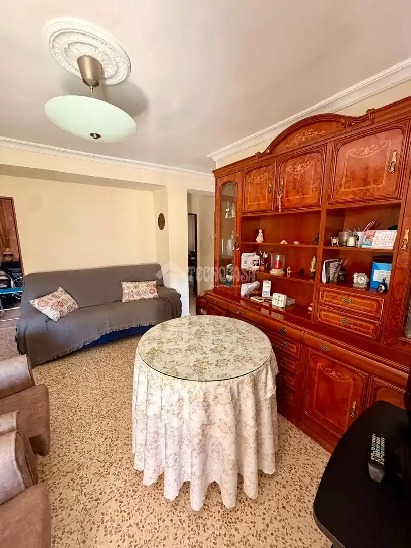 Sala d'estar de Pis en venda en Sevilla amb Calefacció i Terrassa