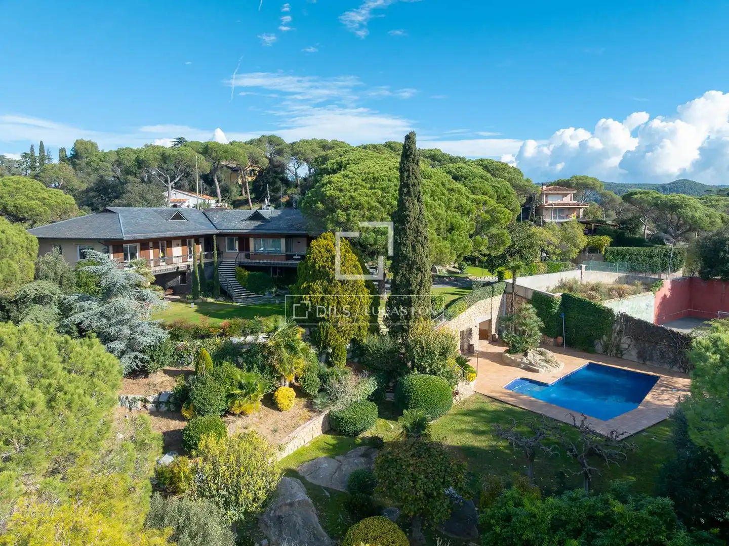 Villa con piscina in vendita a La Roca del Vallès
