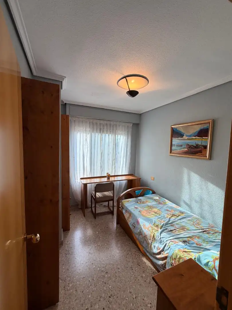 Schlafzimmer von Wohnung zum Verkauf in Sagunto / Sagunt mit Möbliert, Ofen und Waschmaschine