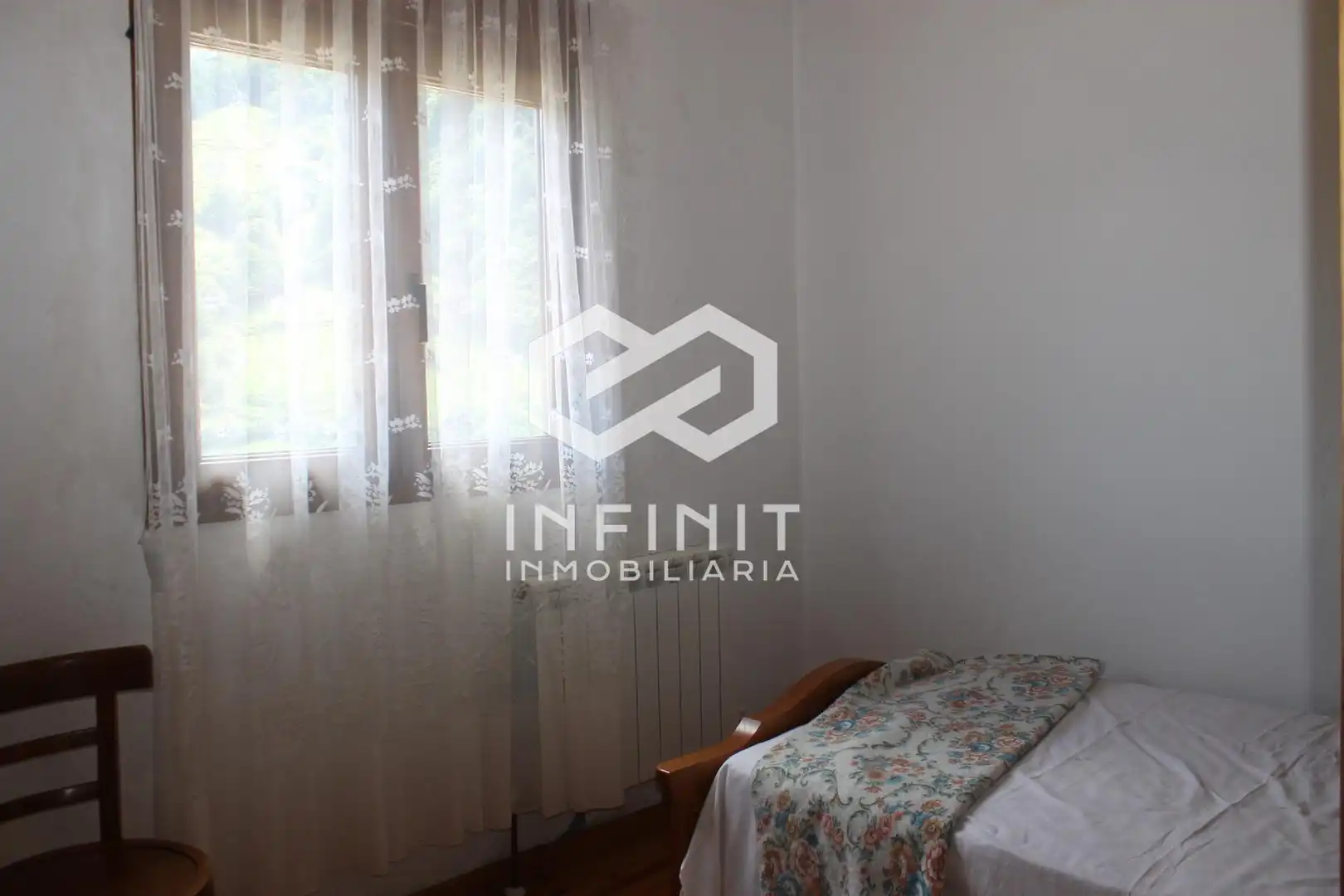 Habitación de Casa o chalet en venta en Somiedo con Calefacción, Jardín privado y Trastero