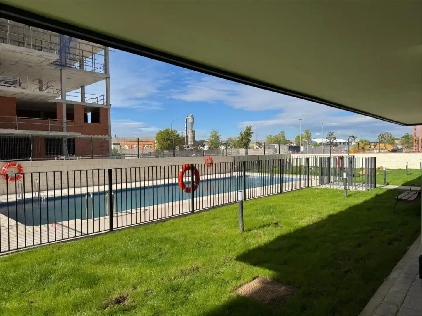 Piscina de Pis en venda en Humanes de Madrid amb Aire condicionat, Jardí privat i Traster