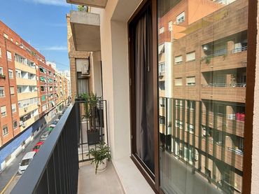Flat with balcony for sale in Carrer d'Esteve Ballester