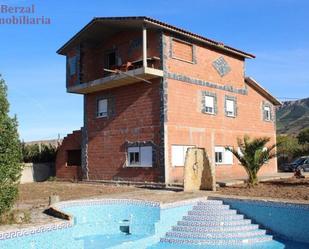 Vista exterior de Finca rústica en venda en Nalda amb Calefacció, Jardí privat i Piscina