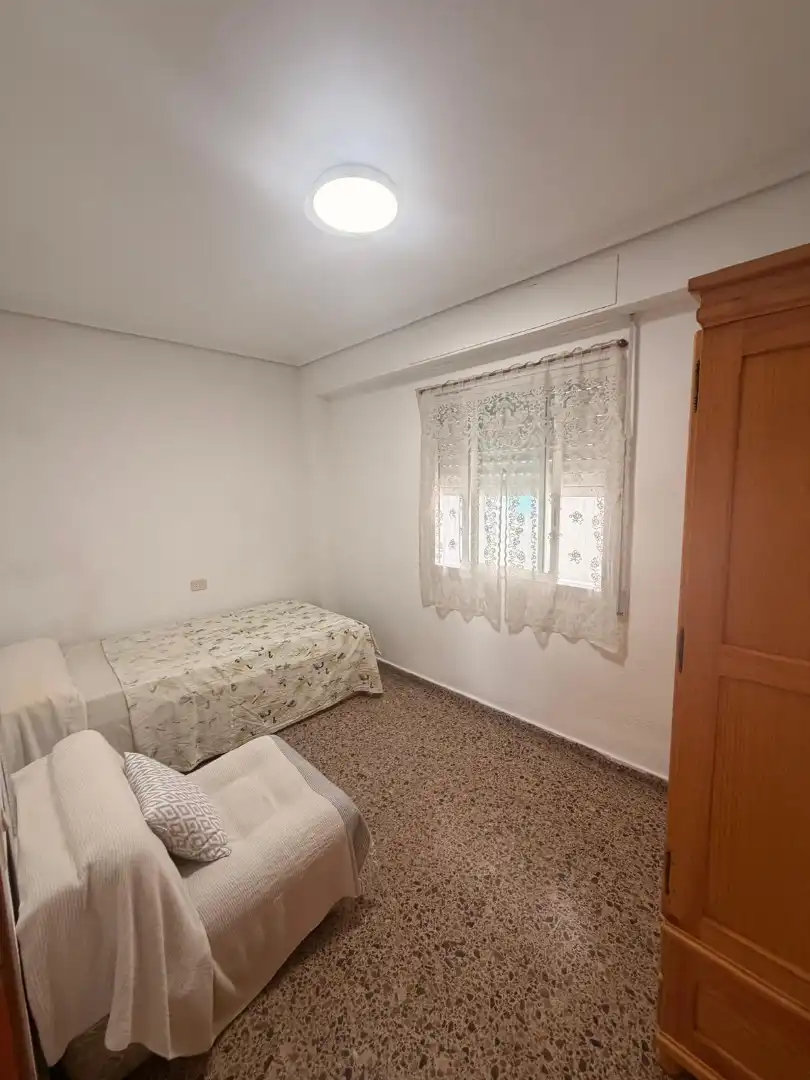 Habitación de Apartamento de alquiler en Sagunto / Sagunt con Amueblado, Horno y Lavadora