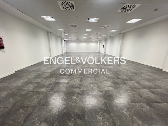 Oficina de lloguer en Esplugues de Llobregat amb Aire condicionat