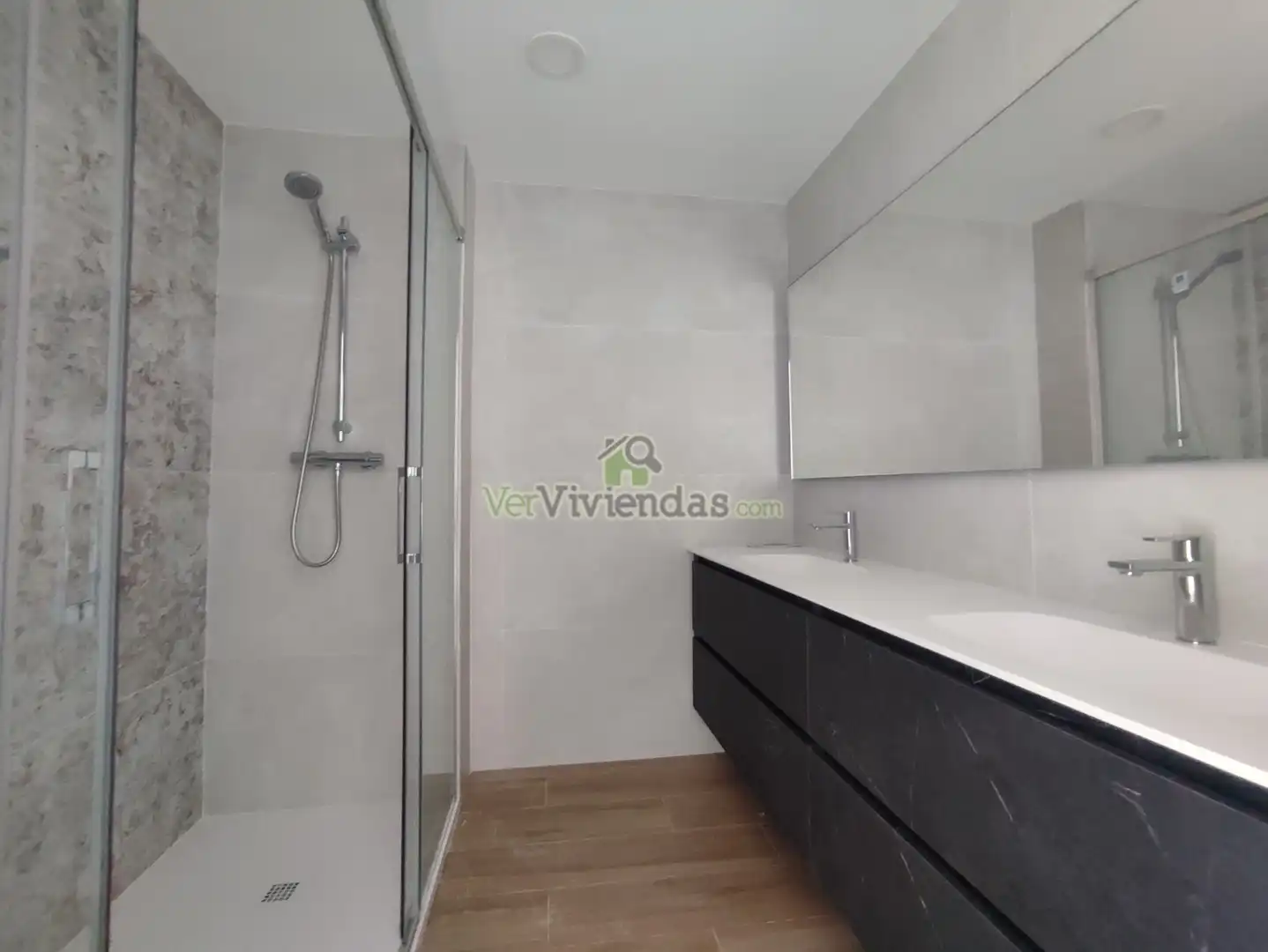 Casa o xalet en venda a Carrer Puig de Mira, 28, Sant Esteve Sesrovires