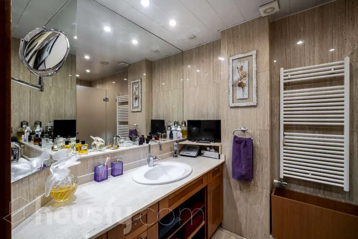 Baño de Casa o chalet en venta en Barcelona con Aire acondicionado, Terraza y Trastero