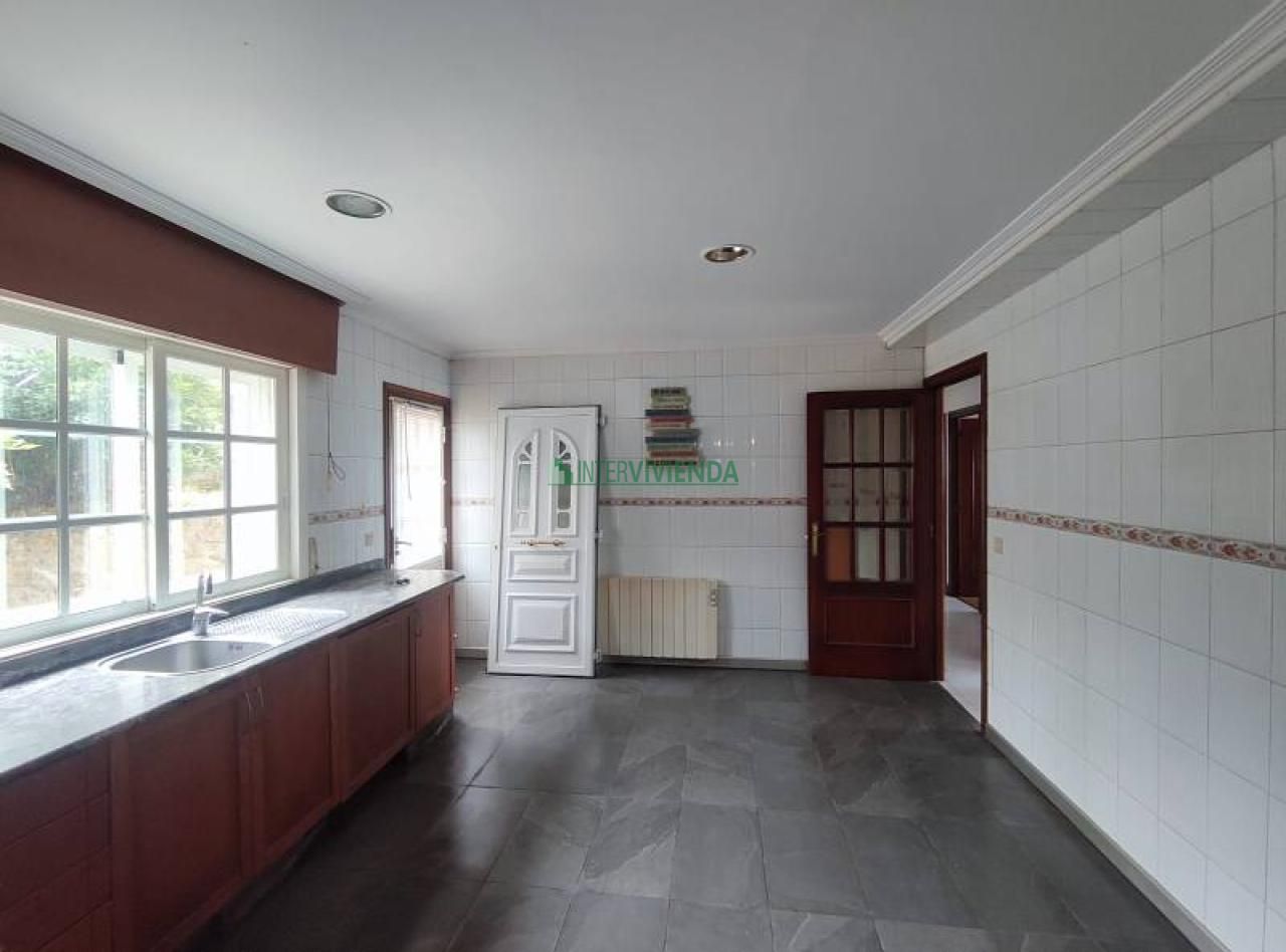 Casa o xalet en venda a De Cruz, 18----loureza, Baiona