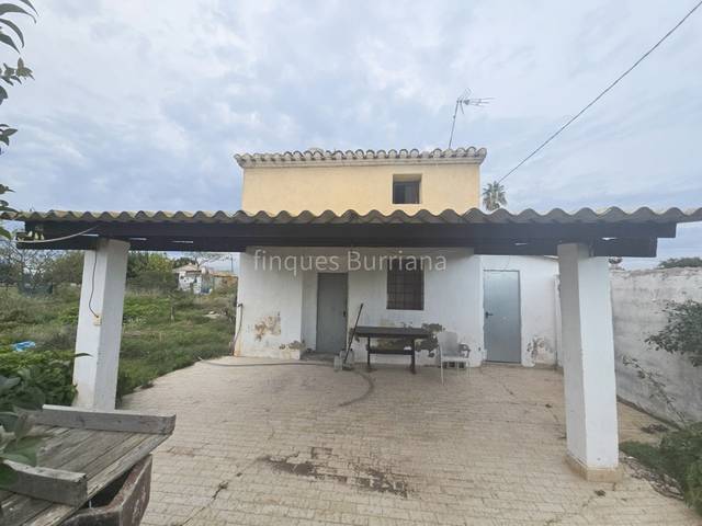 Casa-chalet en Venta en Piscinas