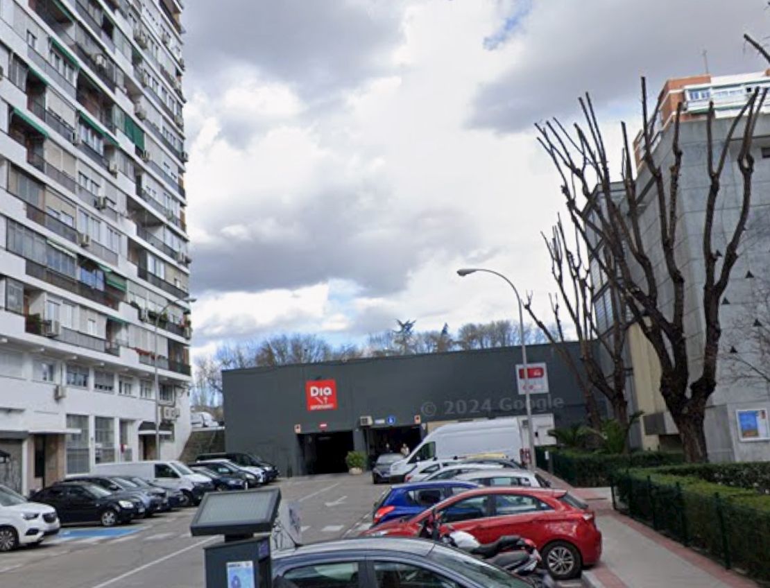 Exterior view of Garage for sale in  Madrid Capital