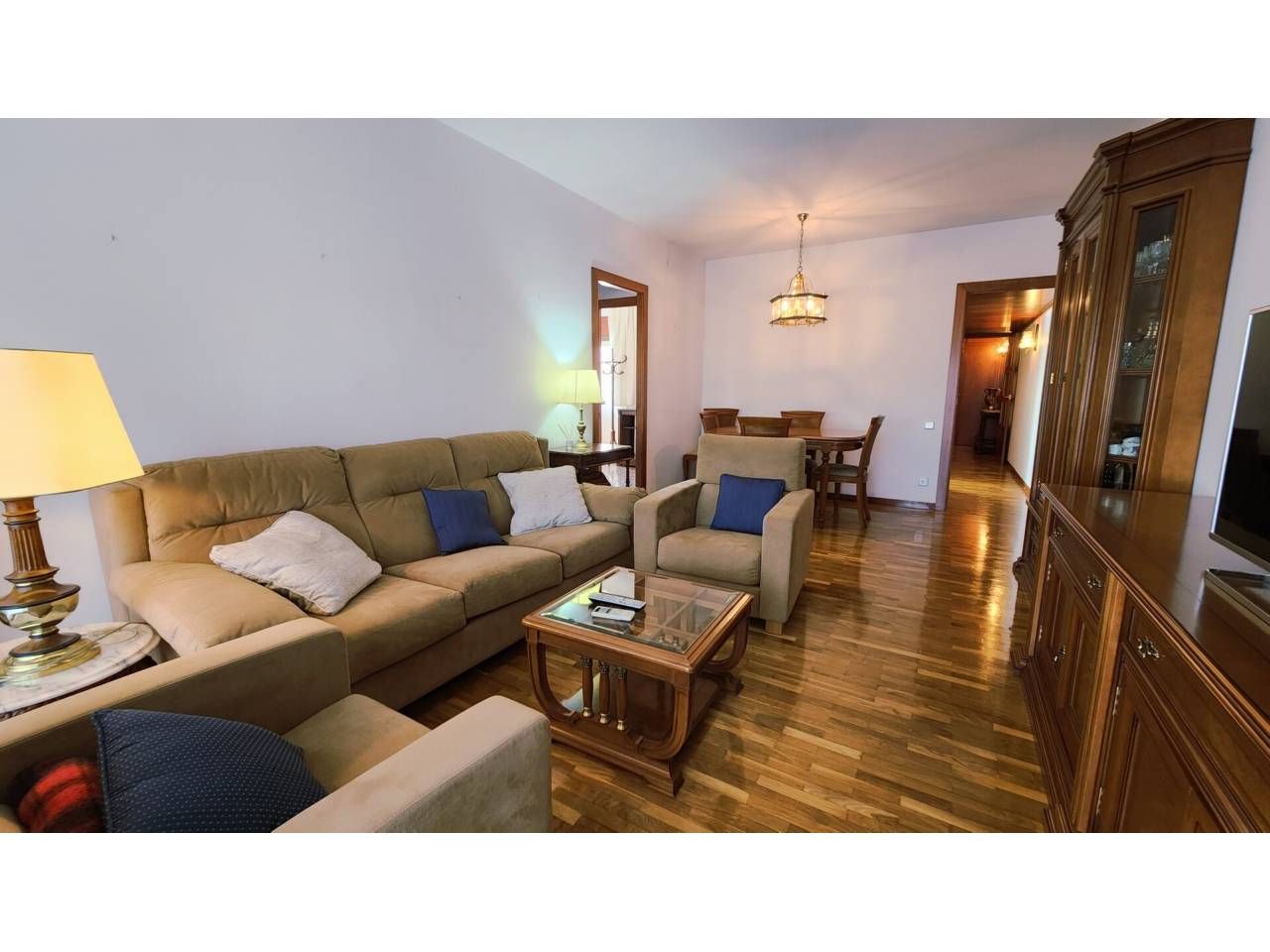 Living room of Flat for sale in  Barcelona Capital  with Heating, Parquet flooring and Terrace