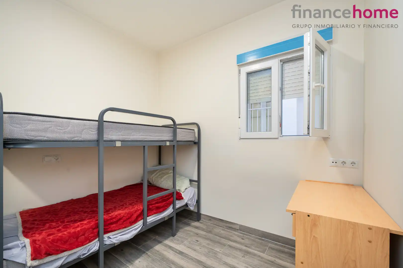 Habitación de Piso en venta en Madrid con Calefacción y Amueblado