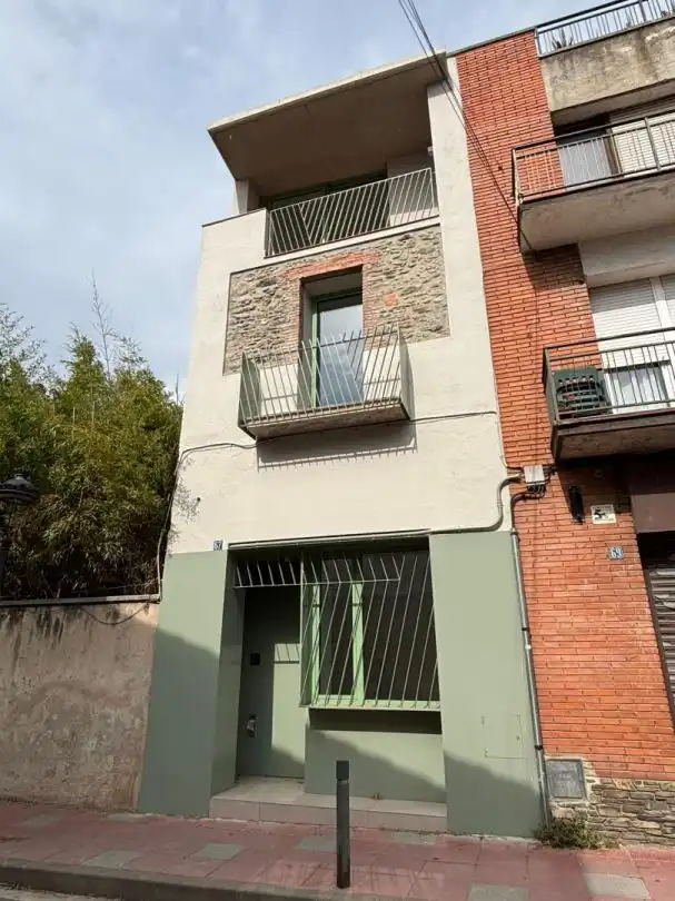 Außenansicht von Einfamilien-Reihenhaus zum Verkauf in Sant Celoni