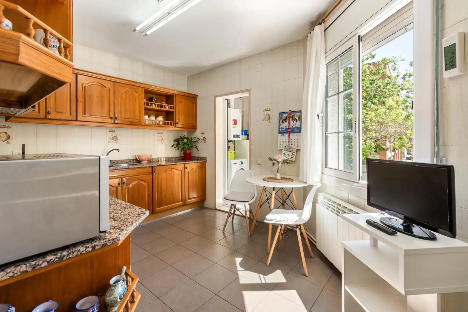 Cocina de Casa adosada en venta en Mollet del Vallès con Aire acondicionado, Calefacción y Jardín privado
