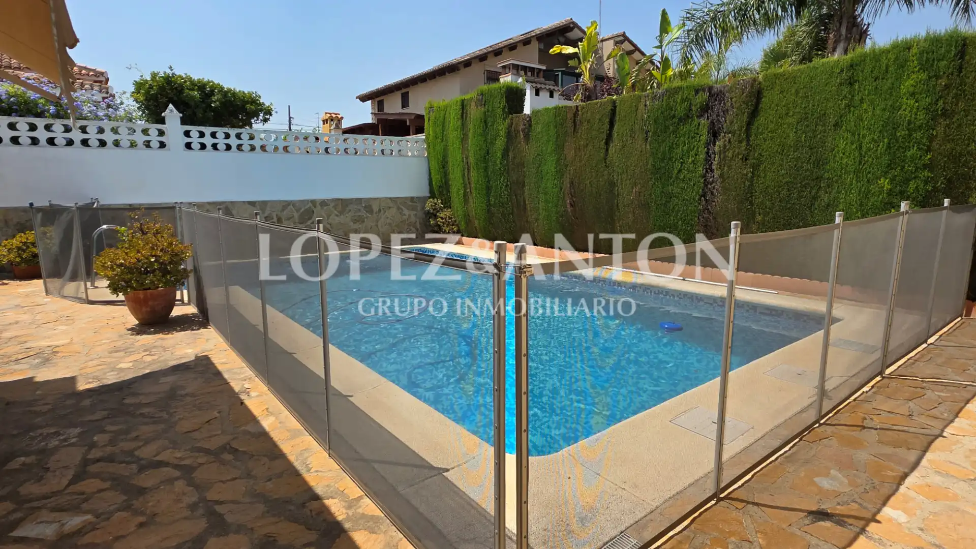 Piscina de Casa o xalet en venda en L'Eliana amb Aire condicionat, Calefacció i Jardí privat