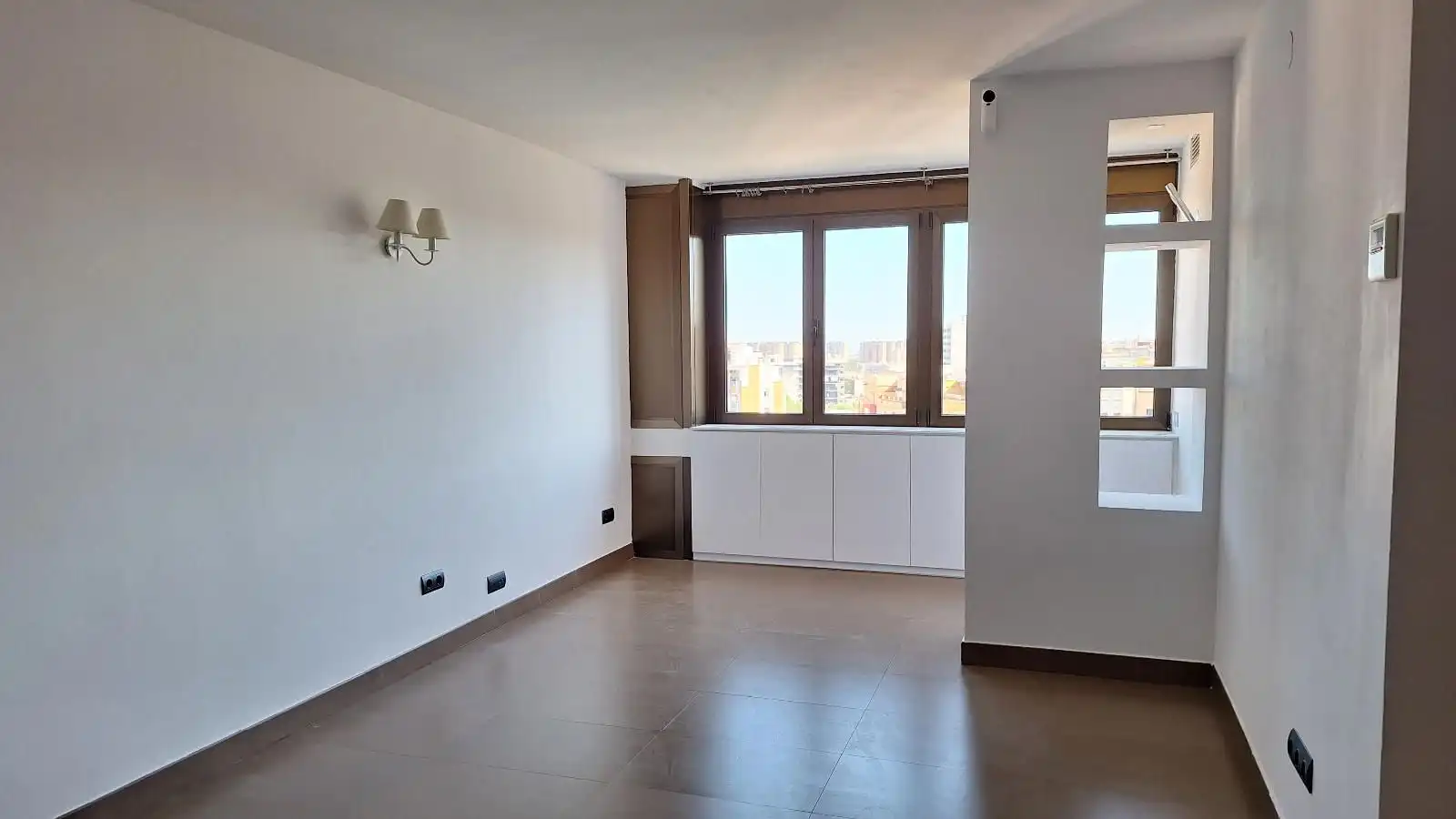 Wohnzimmer von Wohnung zur Miete in L'Hospitalet de Llobregat mit Klimaanlage und Heizung