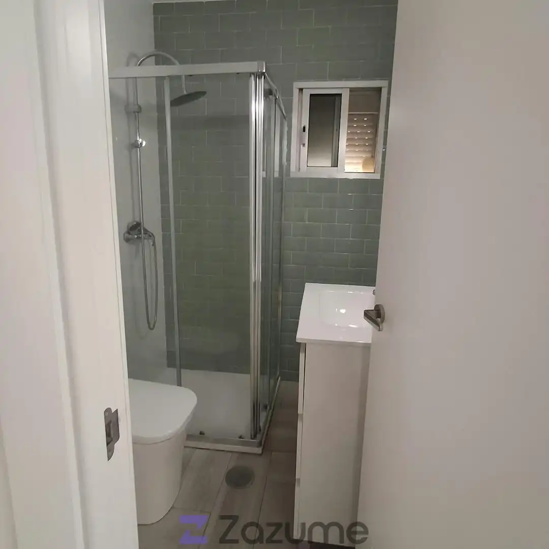 Bathroom of Flat for rent in El Puerto de Santa María  with Air Conditioner, Heating and Oven