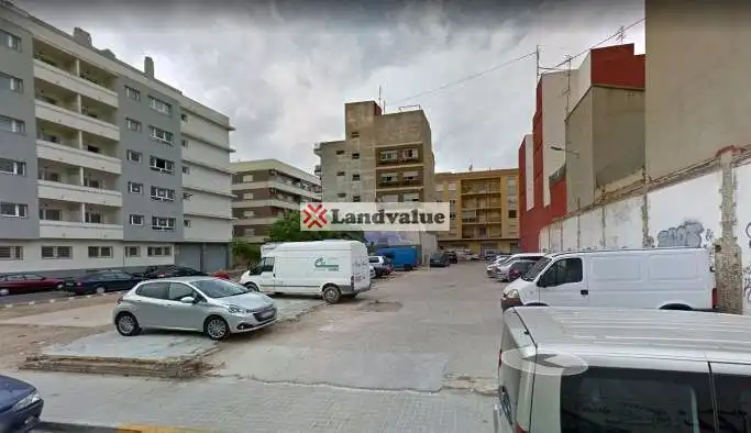Terrenys i solars en venda a Isabel La Catolica Nº 15 Y Calle Maestro Serrano