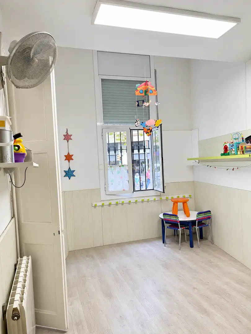 Business premises to rent in Creu Alta - Puiggener, imagen 5