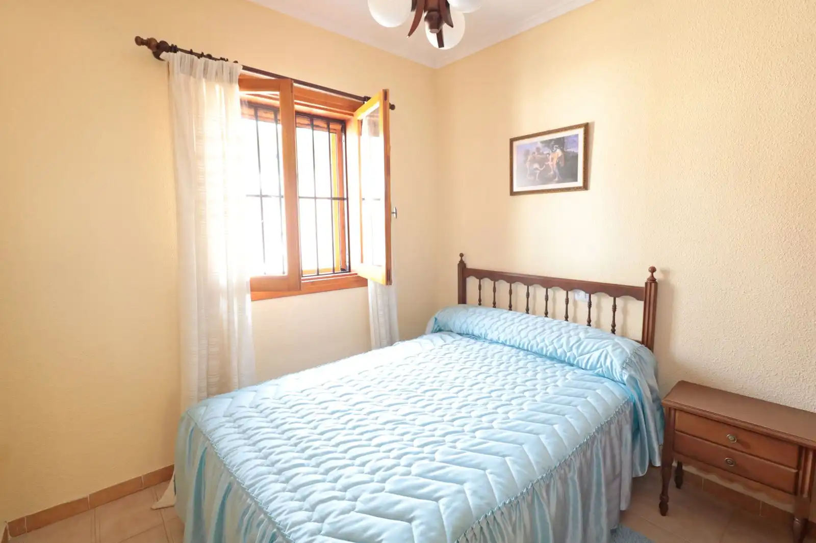 Dormitori de Casa adosada en venda en Torrevieja amb Jardí privat i Terrassa