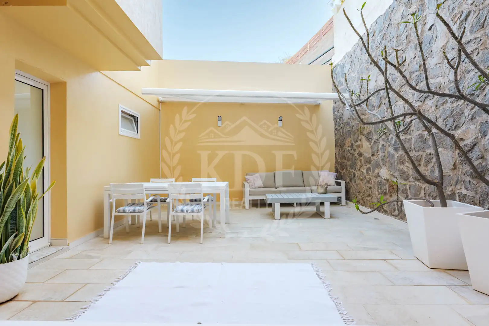 Terrassa de Casa adosada en venda en Santa Cruz de Tenerife amb Jardí privat, Terrassa i Moblat