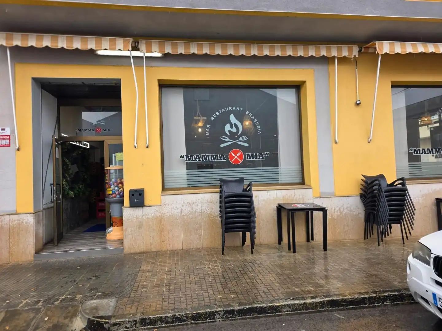 Local de lloguer en Amposta amb Aire condicionat i Moblat