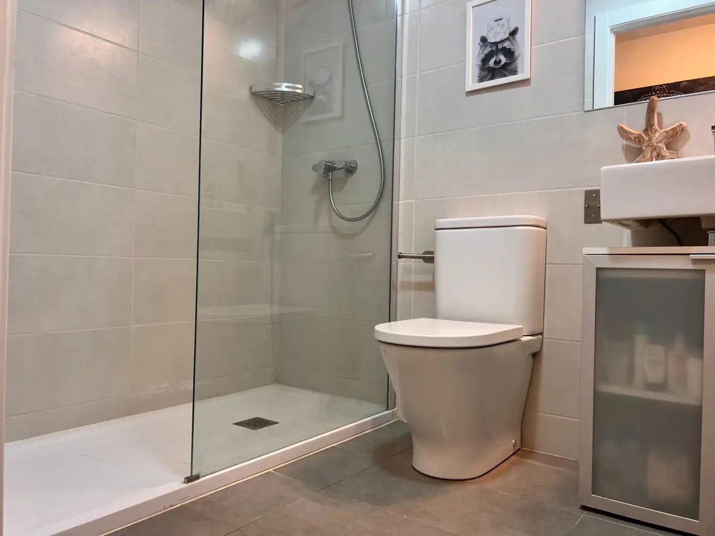 Bathroom of Ground floor for sale in Arenys de Mar  with Air Conditioner, Heating and Parquet flooring