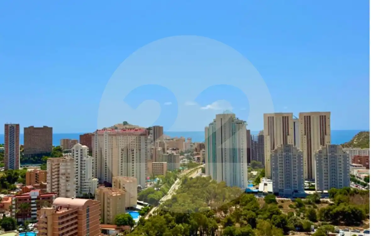 Vista exterior de Apartamento de alquiler en Villajoyosa / La Vila Joiosa con Aire acondicionado, Terraza y Piscina