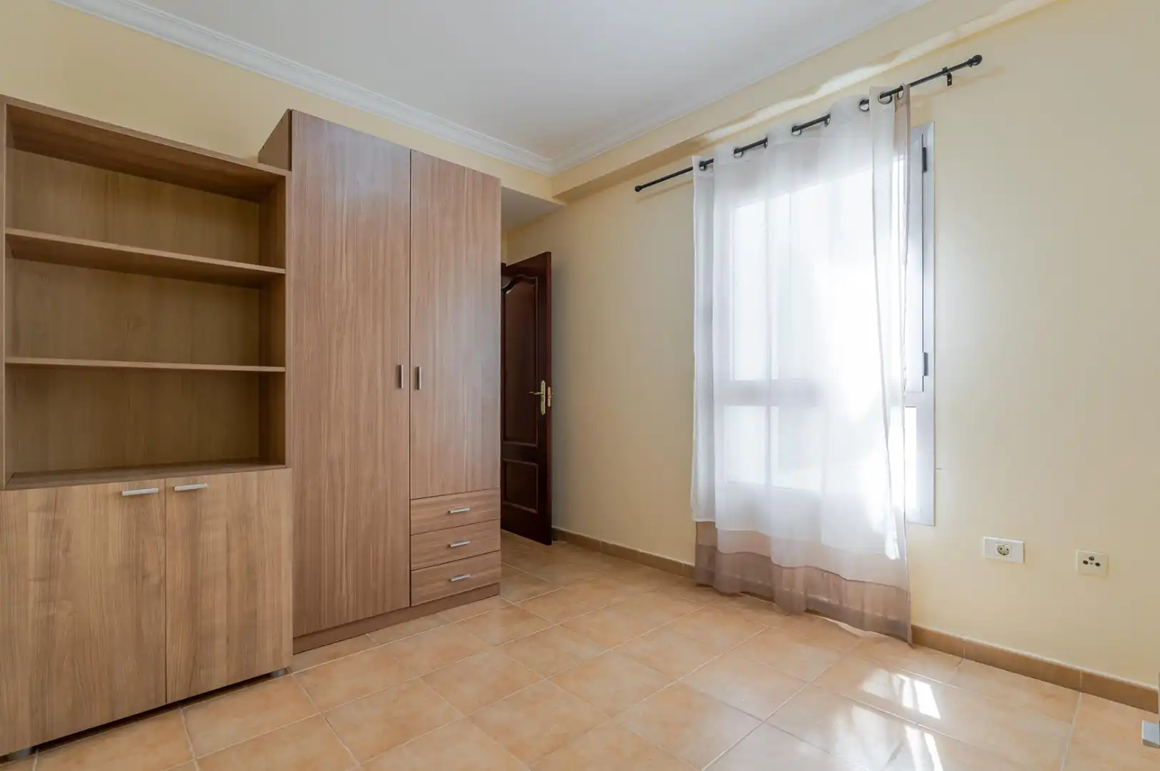 Habitación de Ático en venta en Gáldar con Terraza, Amueblado y Piscina comunitaria