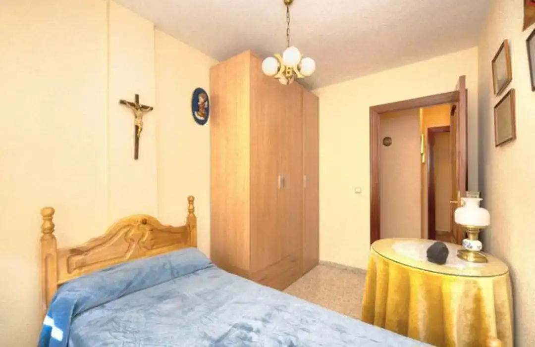 Wohnung zur Miete in Avenida de América, 40, Barrio de Zaidín